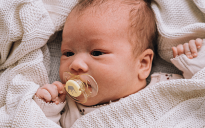 ¿Es malo darle chupón a mi bebé? Conoce los beneficios y riesgos de usarlo.